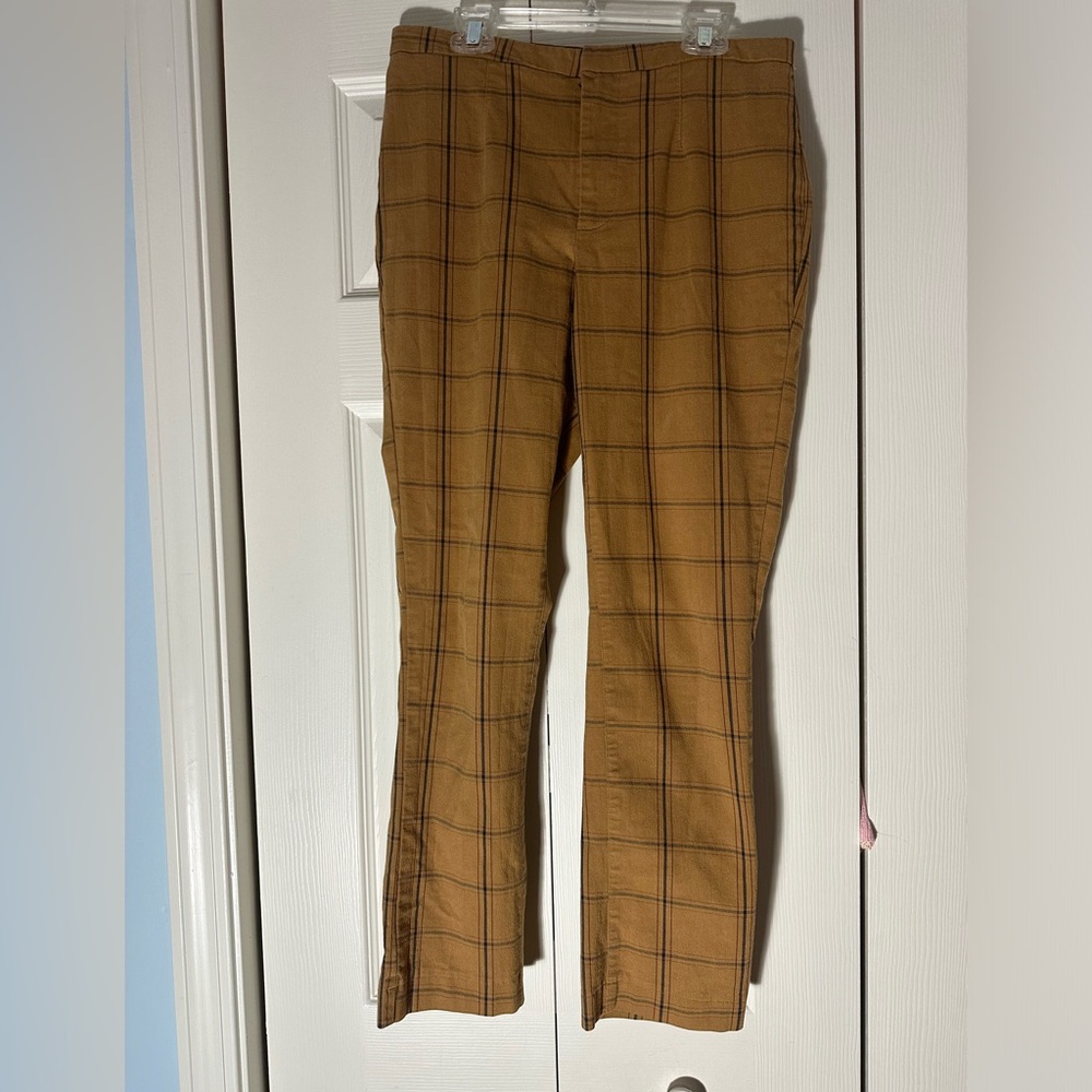 Free People Tan Chinos with Classic Check Pattern size medium